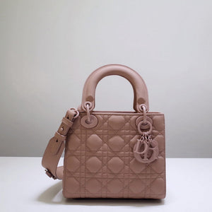 Lady   My ABC  Bag in Ultramatte Cannage Calfskin M0538