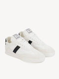 Kick sneaker