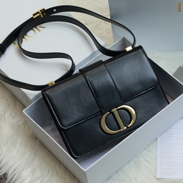 30 Montaigne Bag: Black Leather, Practical Pockets, 3 Carrying Styles