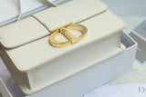 Montaigne Bag White Leather, Practical Pockets, 3 Carrying Styles
