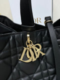 Toujours Bag Large Black, Practical & Fashionable