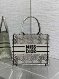 Tote Small Size New Design, Delicate & Spacious, Retro Style