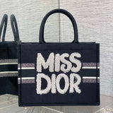 Spring/Summer Tote Miss Spacious & Stylish