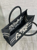 Spring/Summer Tote Miss Spacious & Stylish