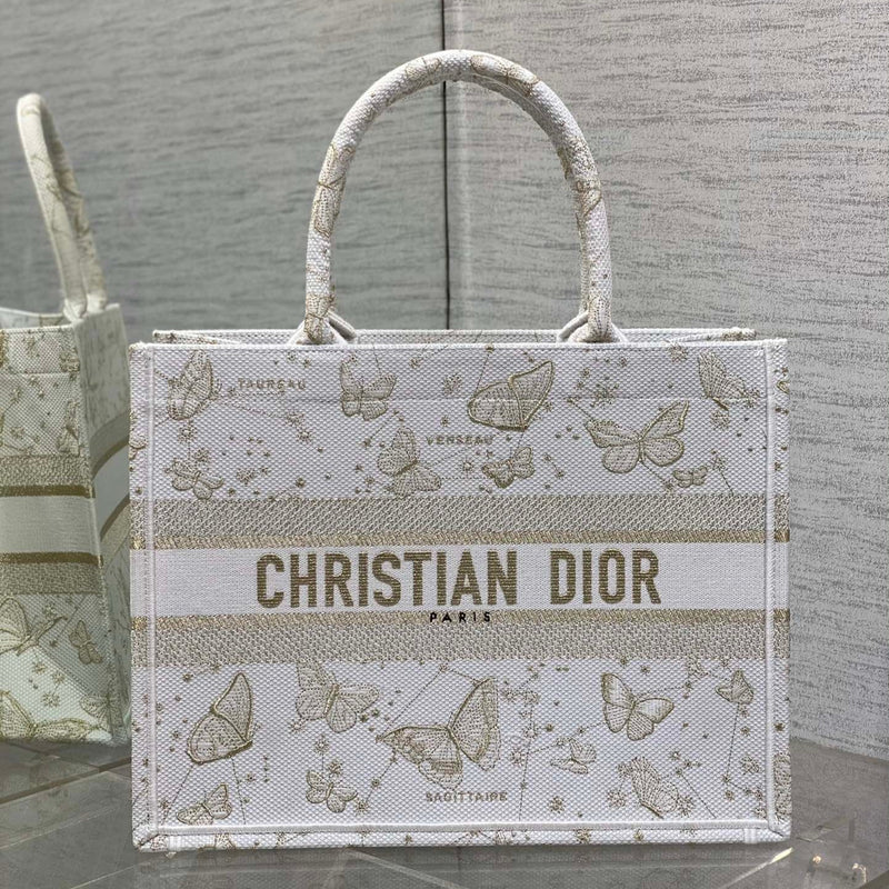 Tote: Platinum, Spacious, Artistic & Eye - catching