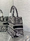 Tote Paris Map, Spacious, Stylish & Embroidered