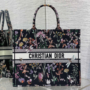    Tote: Spring/Summer, dioragonfly, Spacious & Stylish
