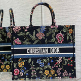 Tote White Flower Series Love - filled, Pixel - style, Spacious