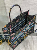 Tote White Flower Series Love - filled, Pixel - style, Spacious