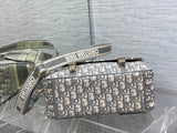 Messenger New Design, Unisex, Spacious & Stylish