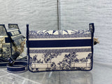 Messenger Leopard, Unisex, Spacious & Stylish