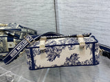 Messenger Leopard, Unisex, Spacious & Stylish