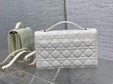 Clutch Pearl - chain, Elegant, Spacious & Available White