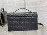 Medium Pearl - chain Clutch Cane - weave black