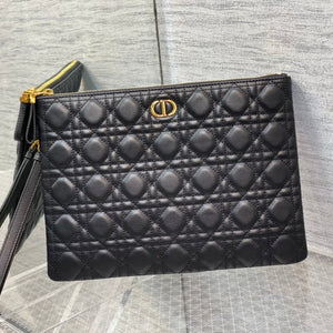   Caro Daily Clutch: Retro Style, Detachable Wrist Strap, Black In Stock