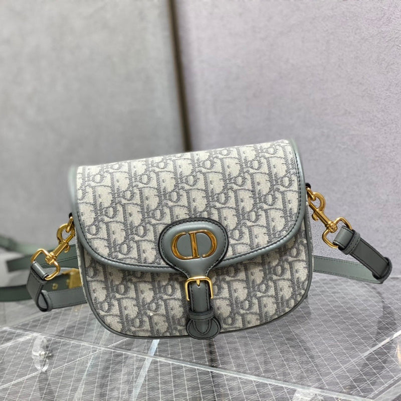 Bobby: Retro, Symbolic, Perfect for Independent Ladies