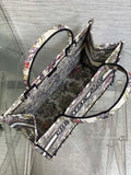 Tote Around the World Pattern, Embroidered Flowers, Large