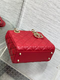 Lady 4-Grid Cherry Red - Gold Buckle & Letter Strap