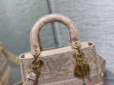 Lady Tiger Embroidery Sculptural Design, Retro-Chic & Fairy-tale Romance