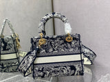 Lady Five-grid Dark Blue Tiger Sculptural Embroidery & Retro Romance