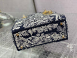 Lady Five-grid Dark Blue Tiger Sculptural Embroidery & Retro Romance