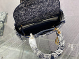 Lady Five-grid Dark Blue Tiger Sculptural Embroidery & Retro Romance