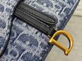 Gray Oblique Saddle WOC Letter Clasp, Card Slots & Daily Use