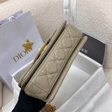 huor New Jolie Pearl Handle, Rattan Lattice & Multi-Compartment Design