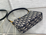 Hobo Avenue Armpit Bag Monogram Detachable Holders & Lightweight